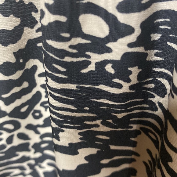 Leopard Print Blouse - Picture 3 of 3